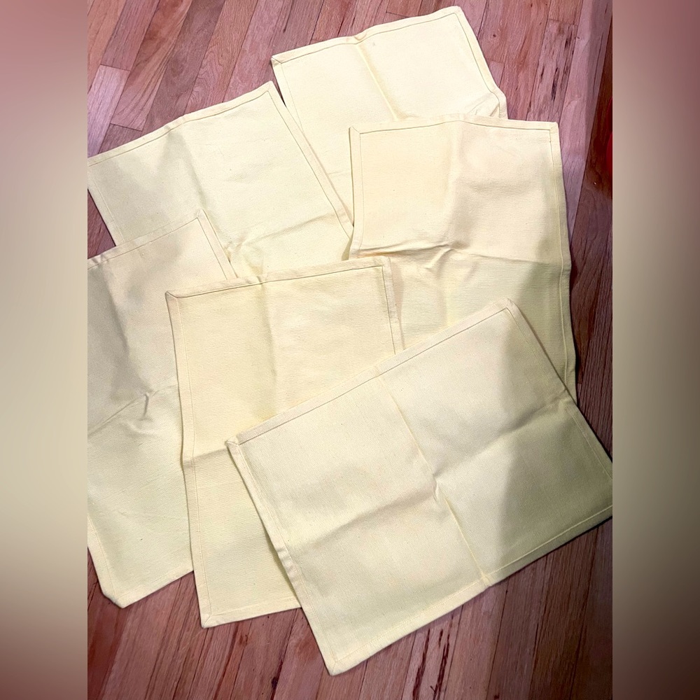 NEW Crate & Barrel placemats six 6 buttercup yellow dining